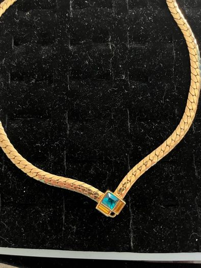 Gold tone necklace