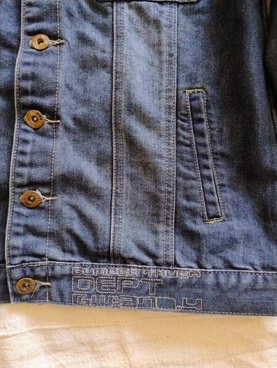 Denim cotton jacket in very good condition see last three photos for exact measurements FREE STANDARD POSTAGE INCLUDED