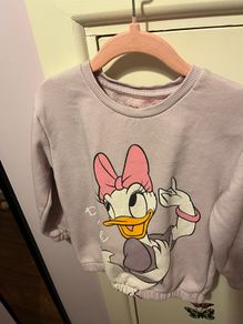 Daisy Duck jumper and bottoms