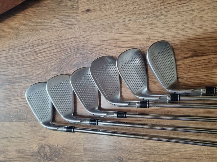 TaylorMade Sim2 Max Irons