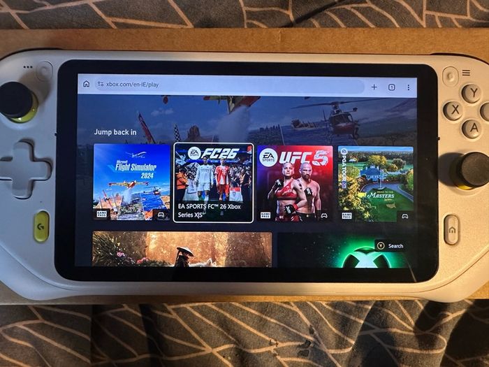 Logitech G Cloud Gaming Handheld