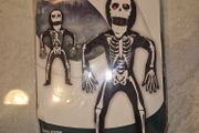 Skeleton costume