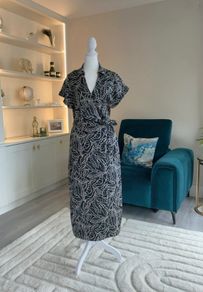 Ladies Short-sleeved Black and White Wrap Shirt Dress from Mango