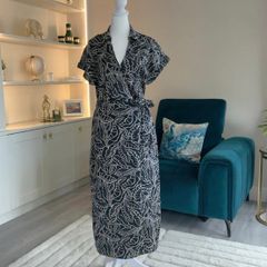Ladies Short-sleeved Black and White Wrap Shirt Dress from Mango