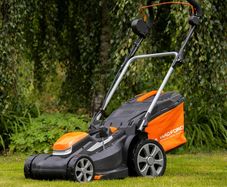 Brand new electric cordless Lawnmover Yard Force LMG37A 40V