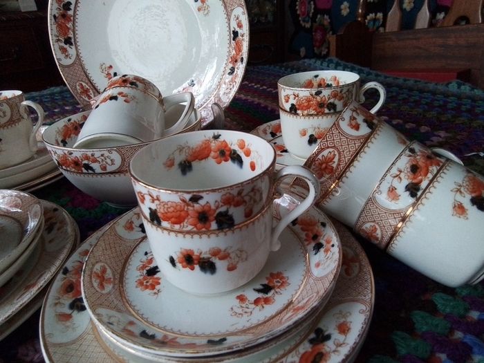 Heathcote Victorian Eight Place SettingTeaset