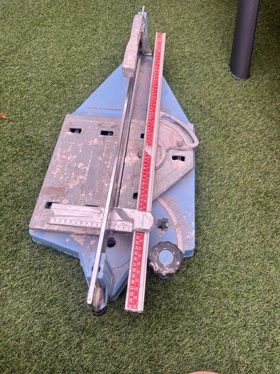 tile cutter