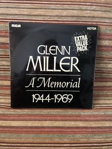 Glenn Miller A Memorial 1944 - 1969 [Double Vinyl]
