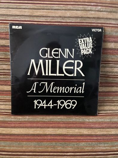 Glenn Miller A Memorial 1944 - 1969 [Double Vinyl]