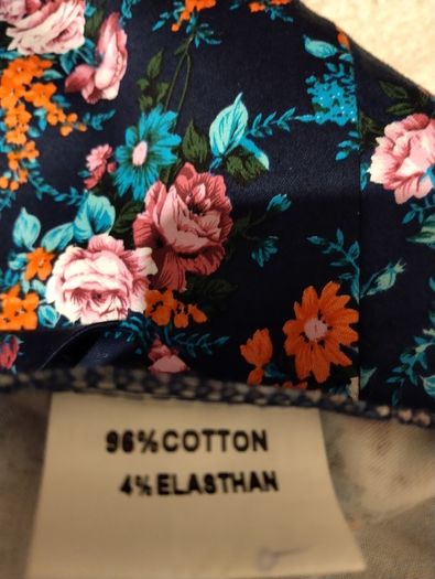Beautiful Floral Dress, New with tags