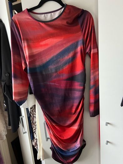 Ladies stunning dress size L