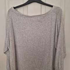 Jumper/Womens Grey Round Neck Jumper  Size 12/14 UK .. 40/42 EU