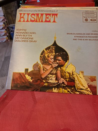 Musicals and Sound Track Vinyls