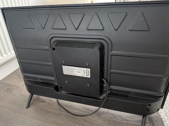 TCL 32 Inch Smart Tv Like New