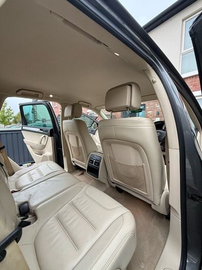 Volkswagen Touareg - N1 Class