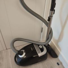 Miele Vacuum cleaner