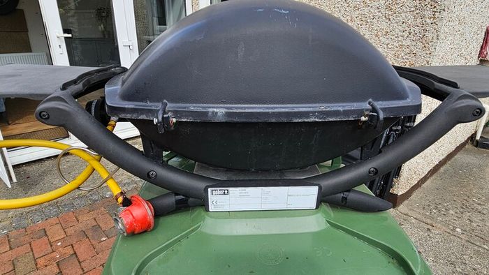 weber Q2200