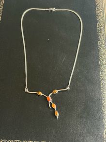 Amber silver neck