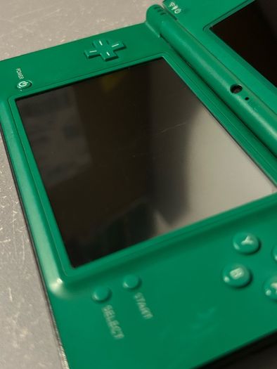Nintendo DSi XL Green Bundle
