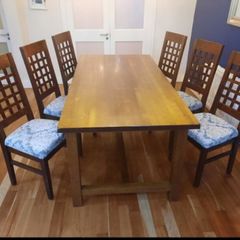 Beautiful Laura Ashley Butcher Style Table and 6 Chairs