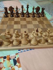 Latvian chess pieces