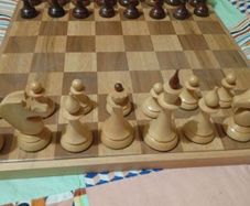 Latvian chess pieces