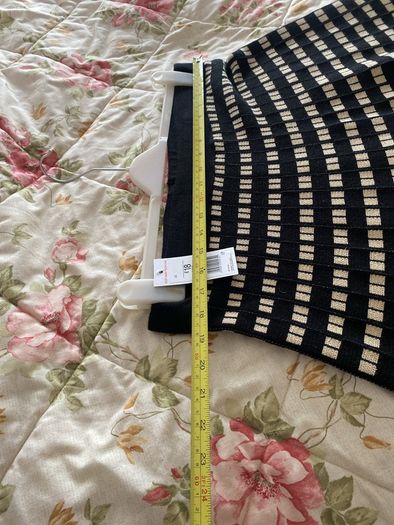 Beautiful quality F and F skirt size 20