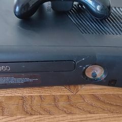 Rare: Xbox 360 Slim 250gb