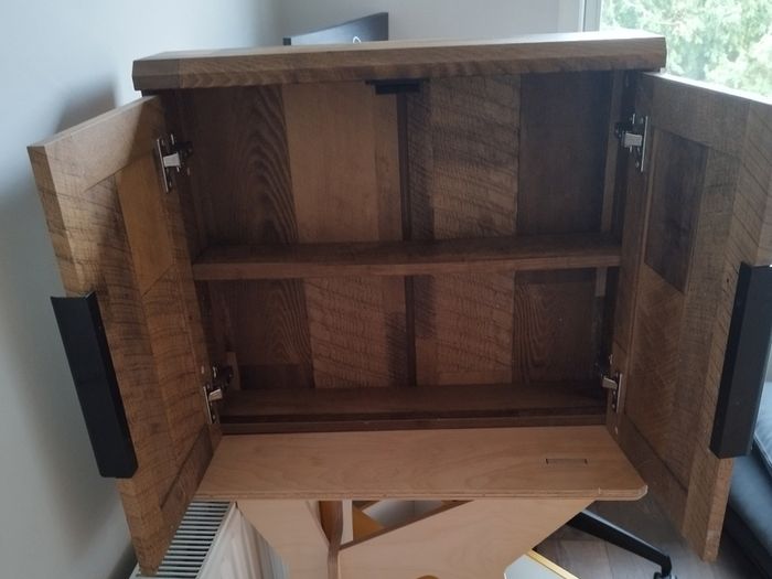 Bathroom cabinet