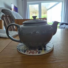 Le Creuset teapot