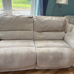 Recliner sofa