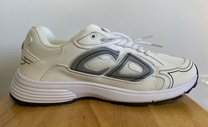 Dior B30 White