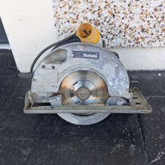 Makita 5703R corded circular saw