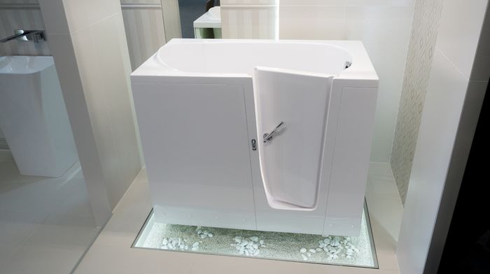 RUBIN WALK IN BATH with integral seat, door & low level entry