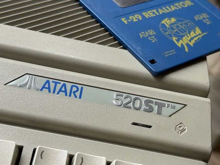 Atari 520STFM Vintage Computer Working