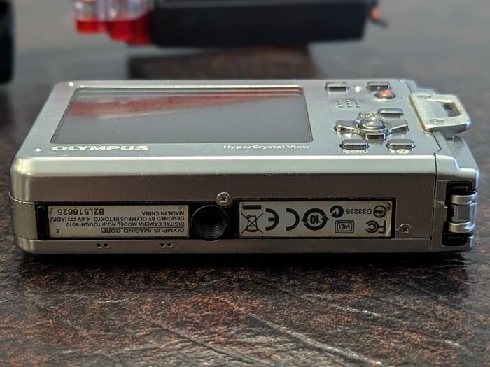 Olympus Tough 8010 Fully Working, 2 Batteries Included