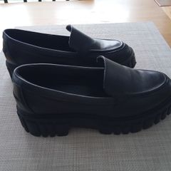 Clarks women loafers black leather size 6.5