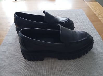 Clarks women loafers black leather size 6.5