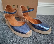 Unisa Espadrilles