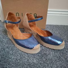 Unisa Espadrilles