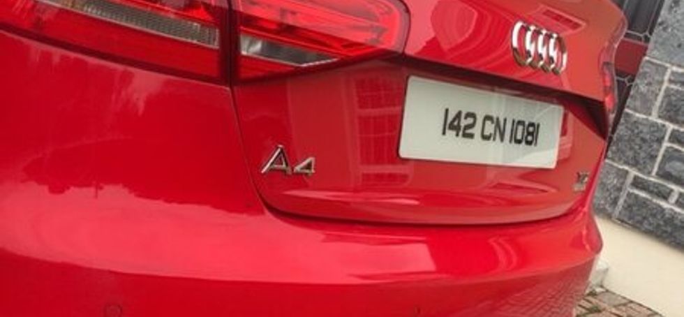 Red Audi A4 2.0 Ultra