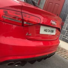Red Audi A4 2.0 Ultra