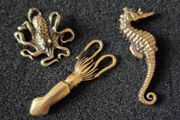 3 brass animals, Solid brass.