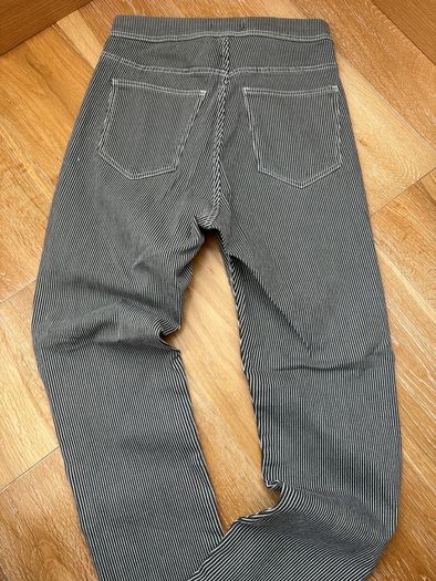 Brand New Bershka Striped Skinny jeans Size 10