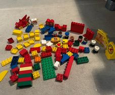Vintage lego Duplo figures and bricks