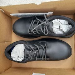 Safety shoes from shoes for crews