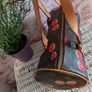 Barrel handbag Image 4