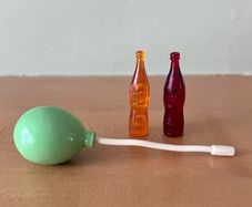 Vintage Sylvanian Families, Bearbury Birthday Balloon and Lemonade Bottle