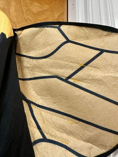 Bee fancy dress costume size 2XL about size 18