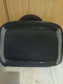 2 laptop bags a 10/8.  Tablet back cover for a samsuge  tab 4 and  10 in case for a tablet
